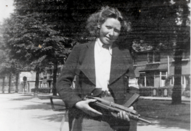 Researching three teenage WW2 heroines who fought the Nazis - Family Tree