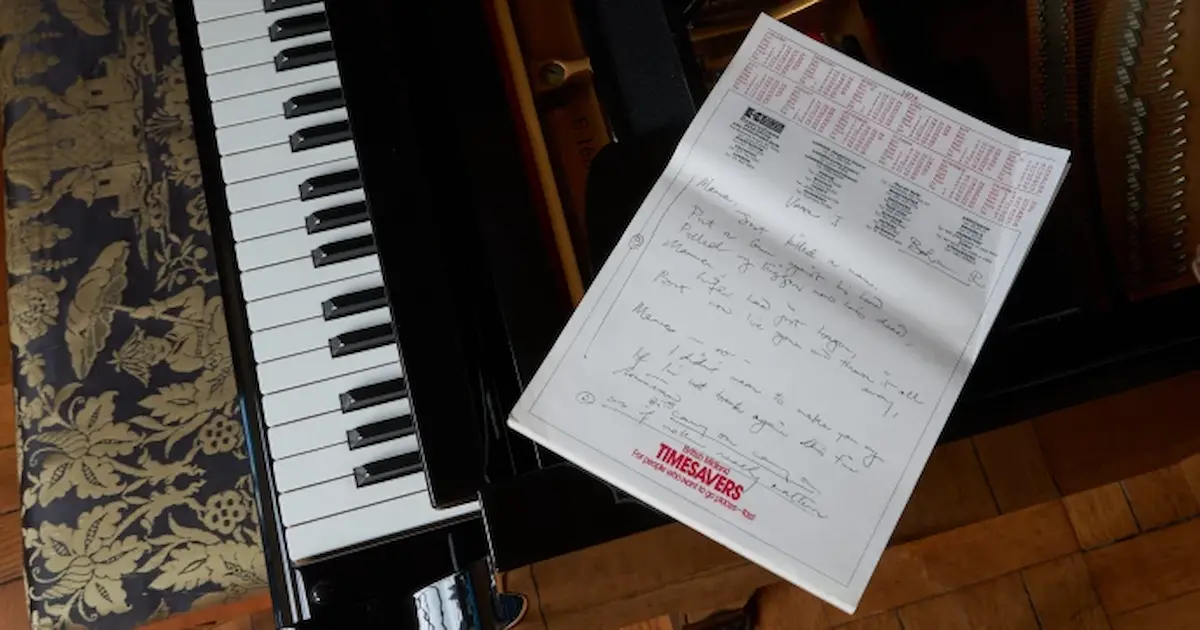 ジョン・レノン「Baby Piano」 BORROWED Limited Edition John ジョン・レノン「Baby Piano」 BORROWED Limited Edition John