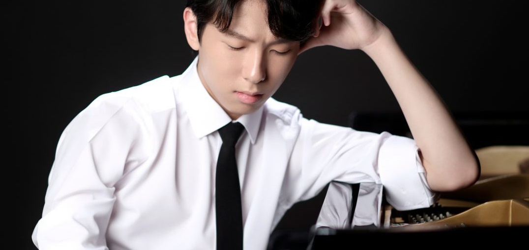 Rising piano star wins Cleveland International Piano Competition for