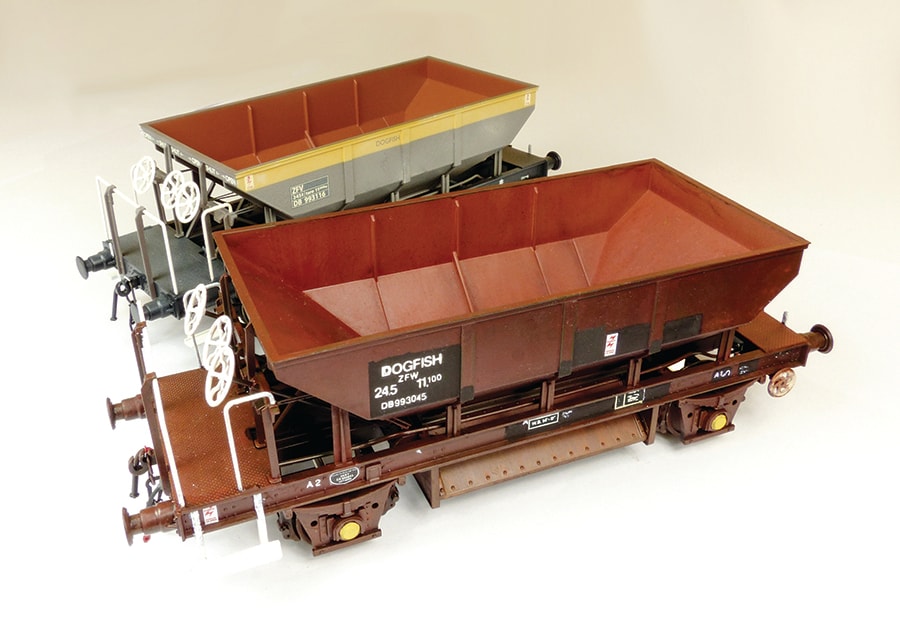 How to distress wagons World Of Railways