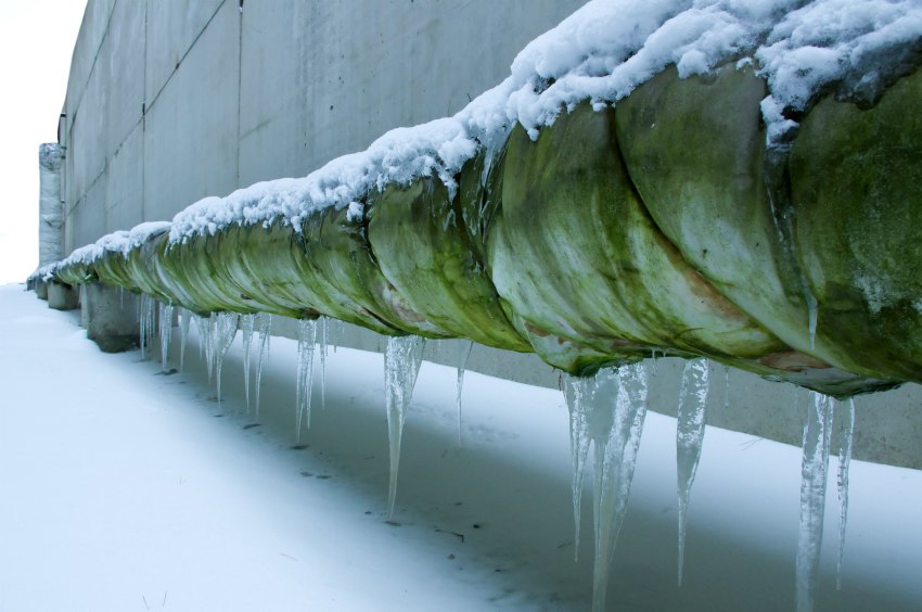 chiller maintenance service precautions