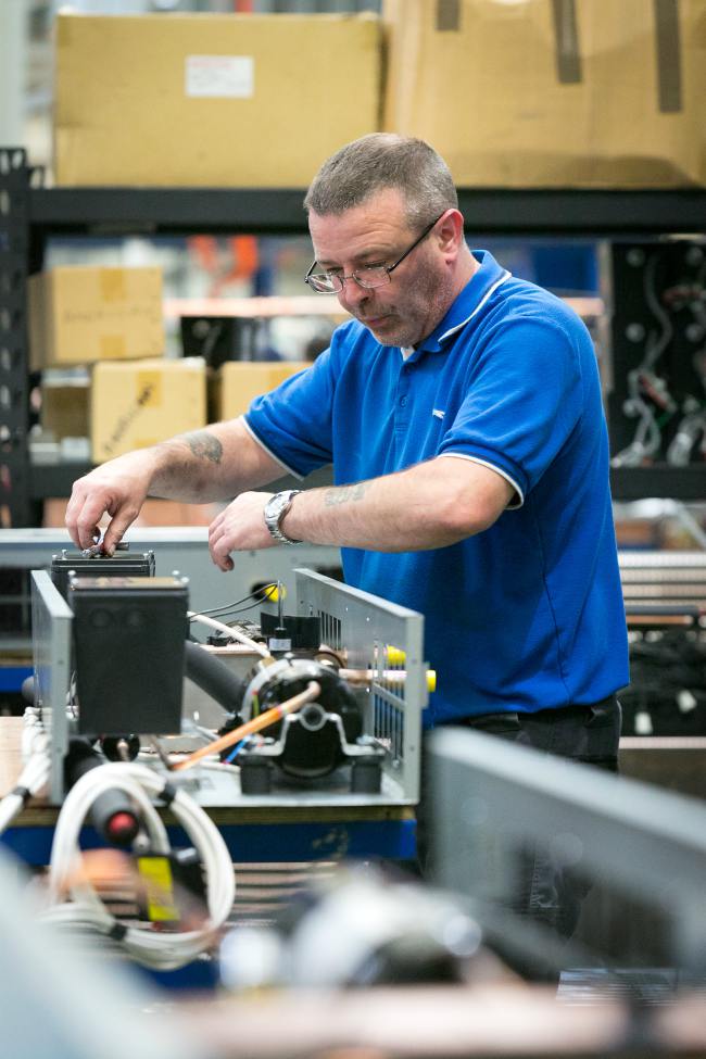 retail refrigeration cabinet cooling service engineer maintenance