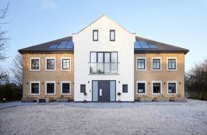 air source air to water heat pump renewables self-build eco-friendly hot water underfloor heating