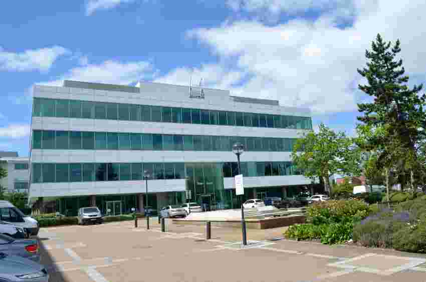 air conditioning VRF 3 pipe heat recovery climate control