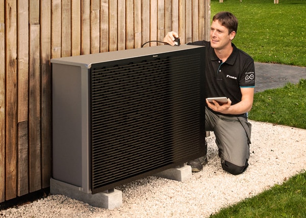 Daikin launches new installer scheme - ACR Journal