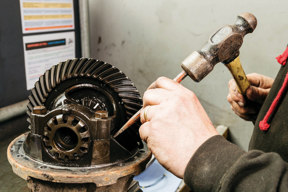 Adding a locking rear differential Land Rover Monthly