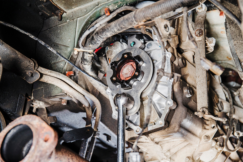 Avoid or repair gearbox output shaft failure Land Rover Monthly