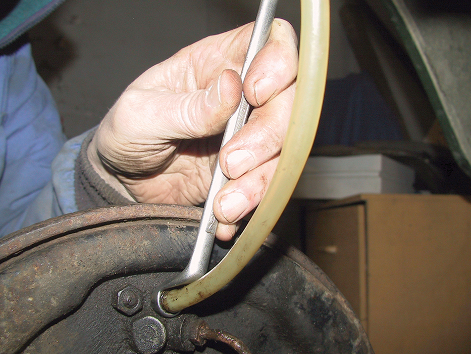 Brake fluid exposed Land Rover Monthly