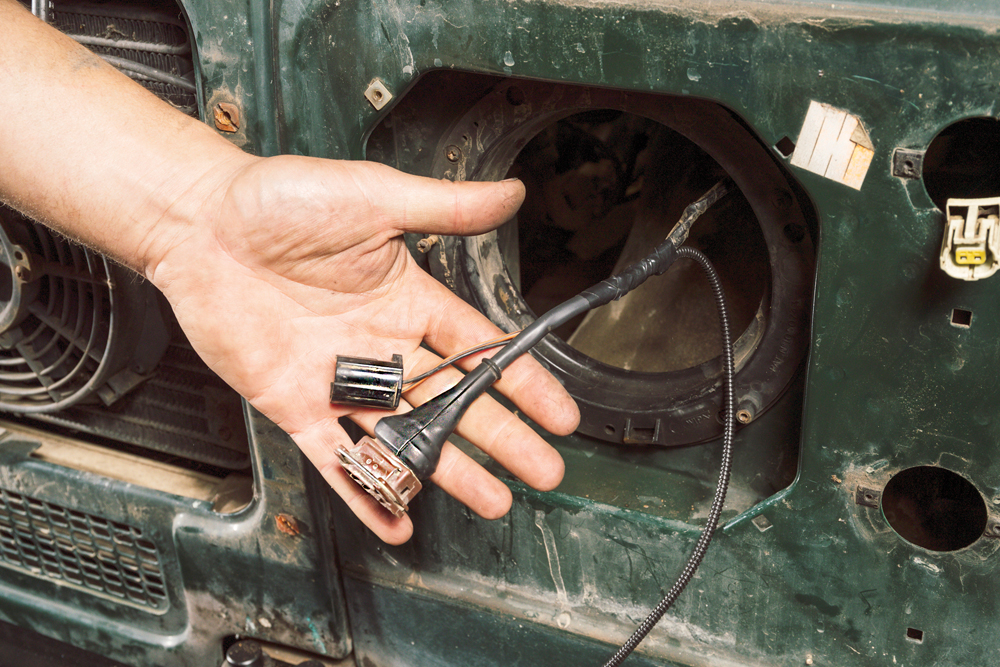 Defender headlamp LED upgrade Land Rover Monthly