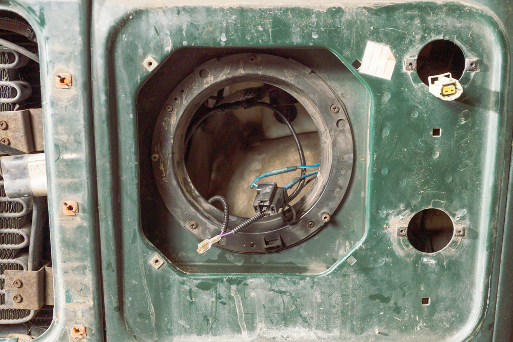 Defender headlamp LED upgrade Land Rover Monthly