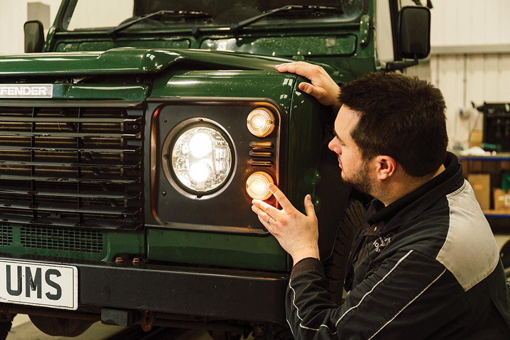 Service your Td5 at home Land Rover Monthly