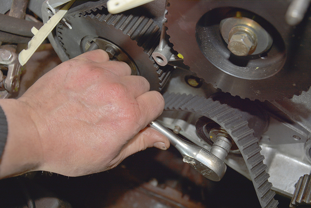 Repair a damaged Timing Belt Housing Land Rover Monthly
