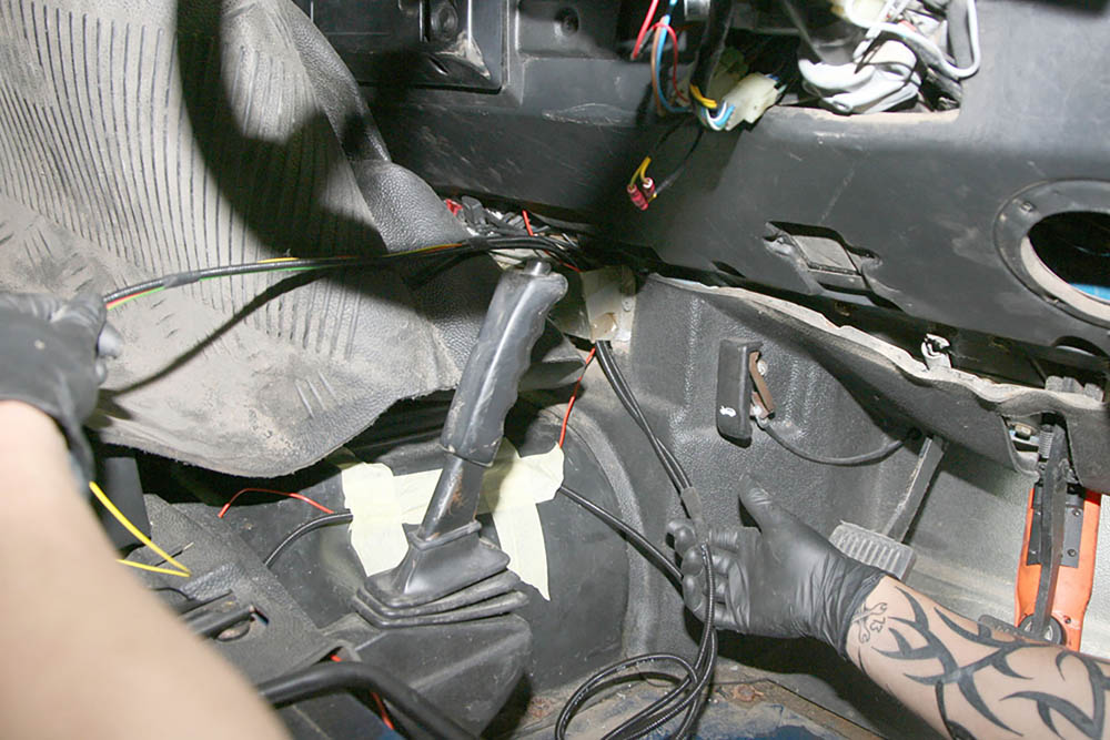 Fit a Defender heated windscreen Land Rover Monthly