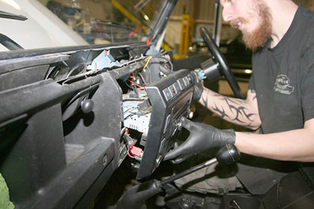 Fit a Defender heated windscreen Land Rover Monthly