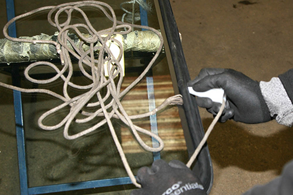 Fit a Defender heated windscreen Land Rover Monthly