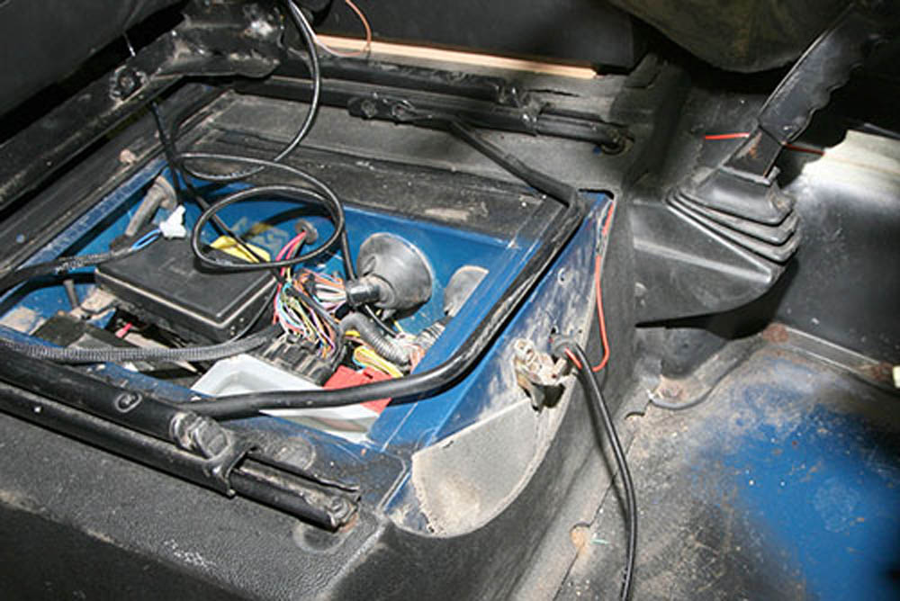Fit a Defender heated windscreen Land Rover Monthly