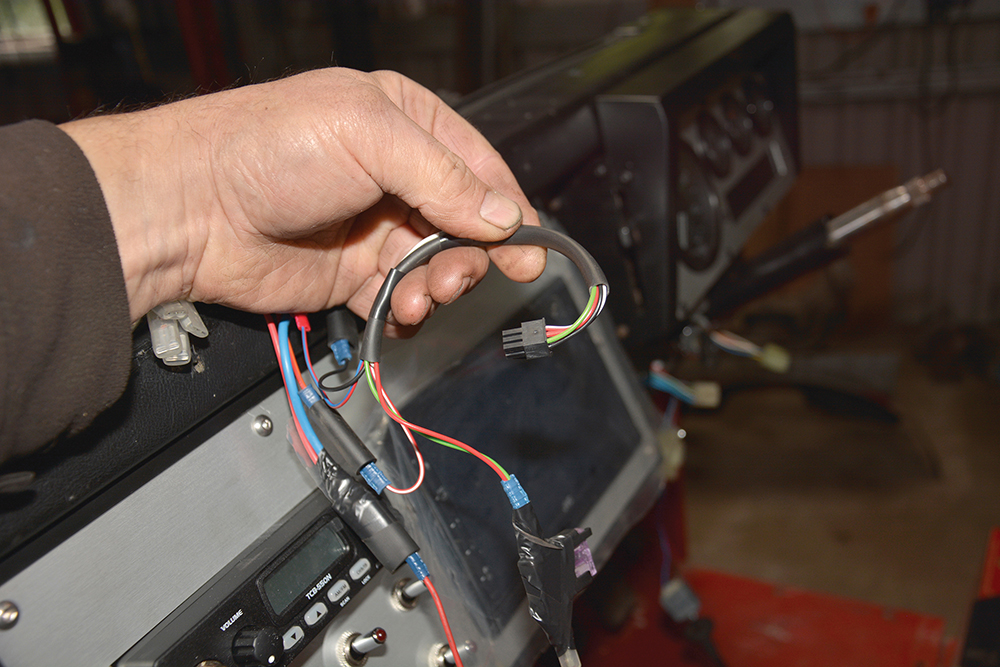 Project Defender Td5, part 11 Dashboard upgrade Land Rover Monthly