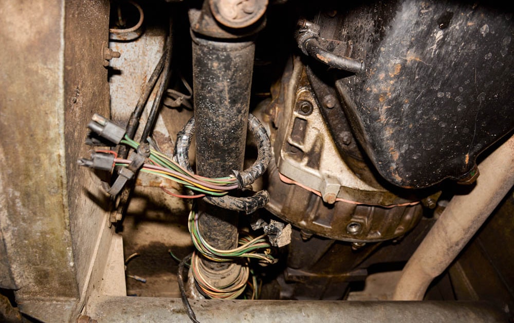 Correctly fit a Defender wiring loom - Land Rover Monthly
