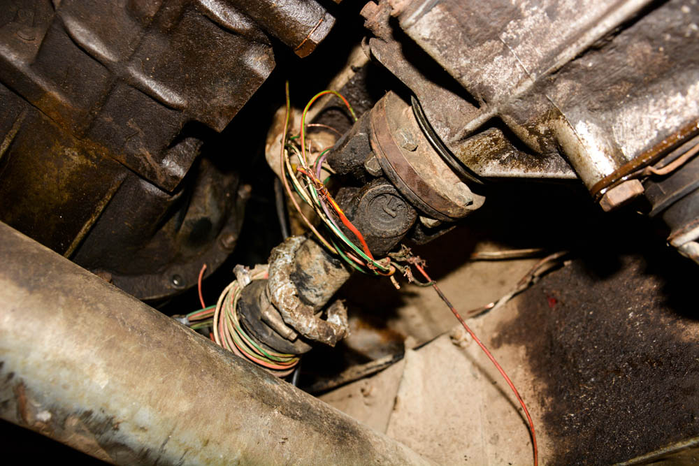 Correctly fit a Defender wiring loom Land Rover Monthly
