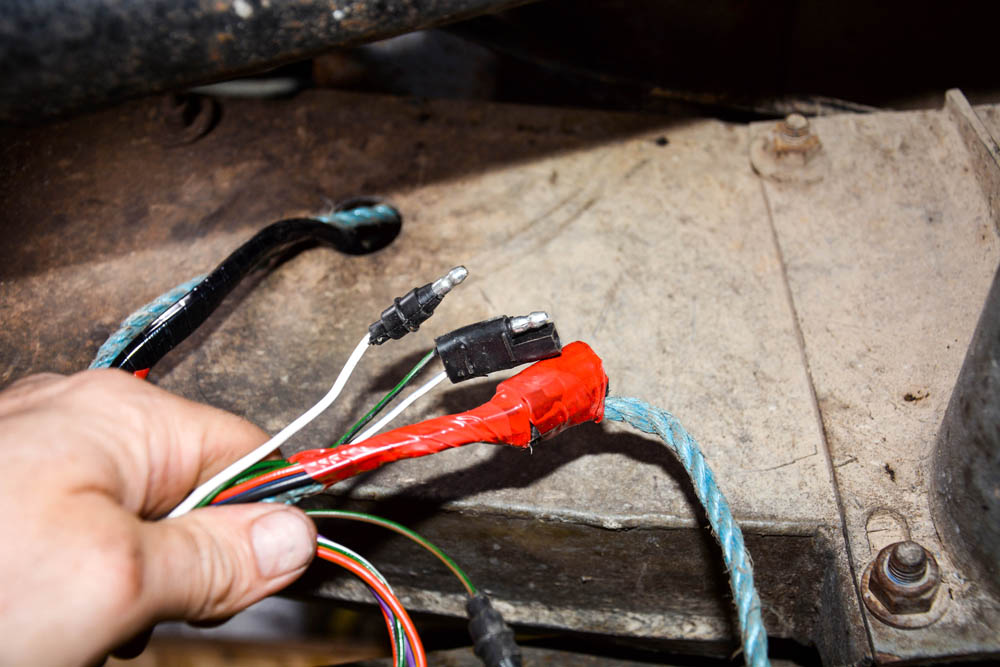 Correctly fit a Defender wiring loom Land Rover Monthly