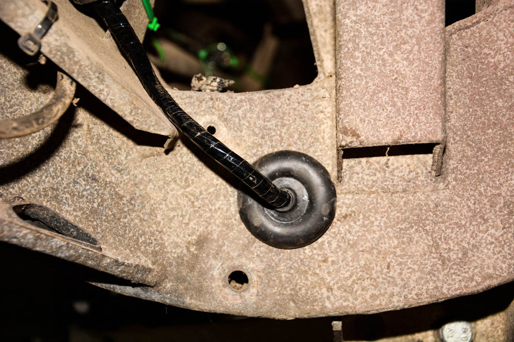 Correctly fit a Defender wiring loom Land Rover Monthly