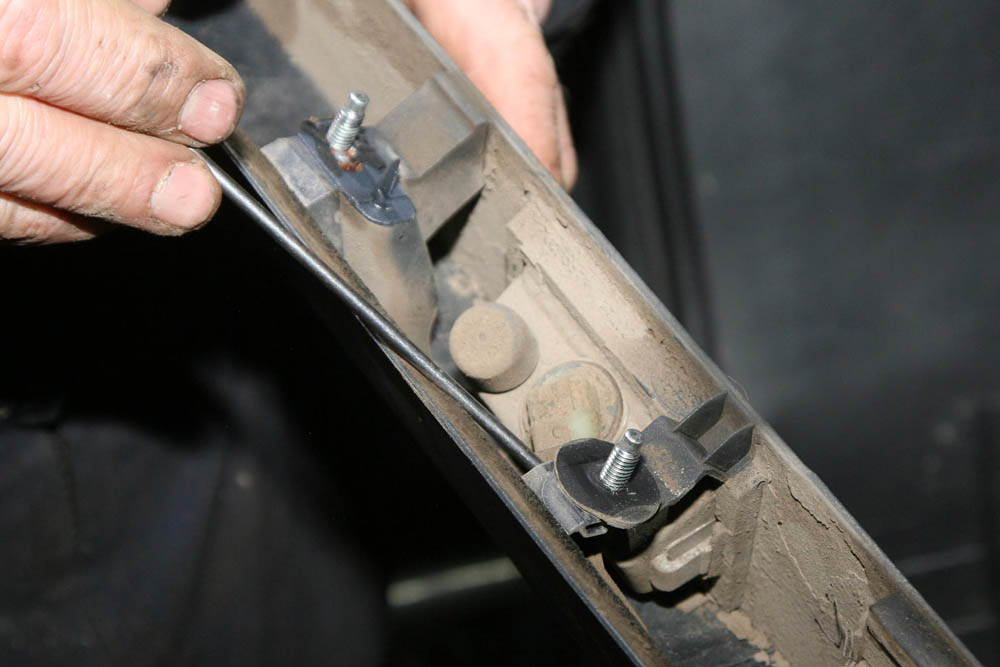 Repair your Freelander 2 tailgate Land Rover Monthly