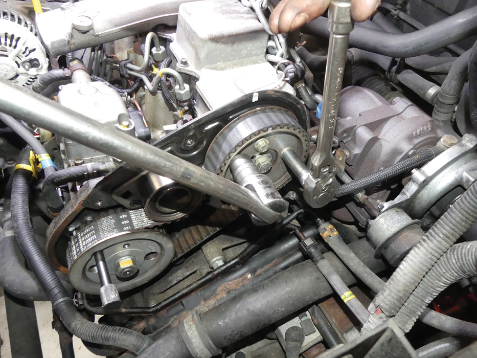 Project Freelander part 3 Timing belts Land Rover Monthly