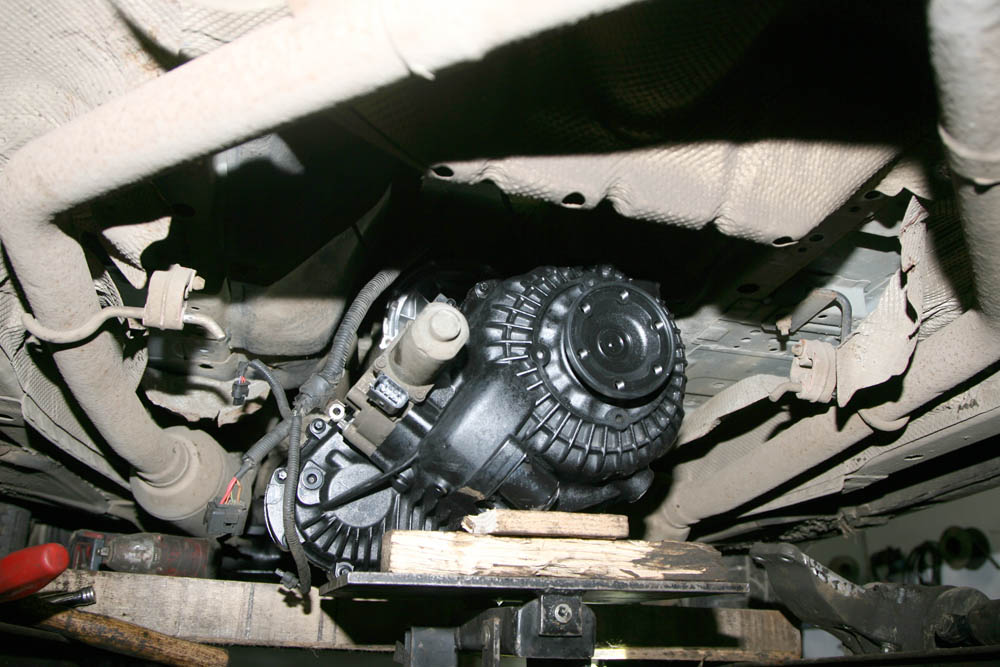 Replace an L322 Transfer Box Land Rover Monthly
