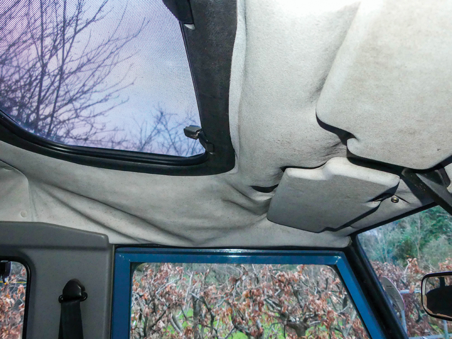 Find a sunroof leak and fix a headlining - Land Rover Monthly