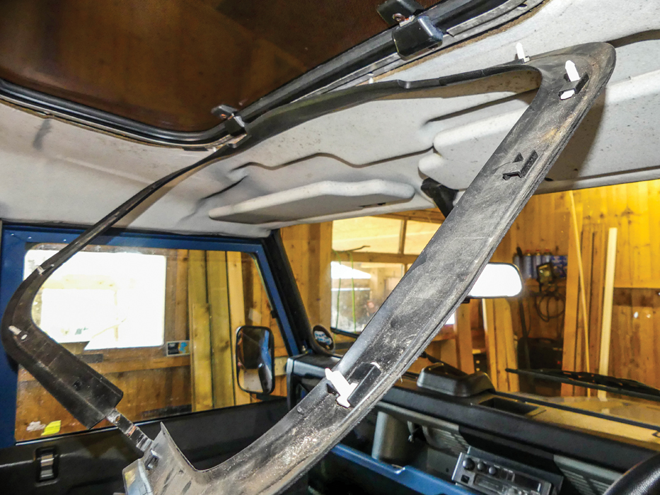 Find a sunroof leak and fix a headlining Land Rover Monthly