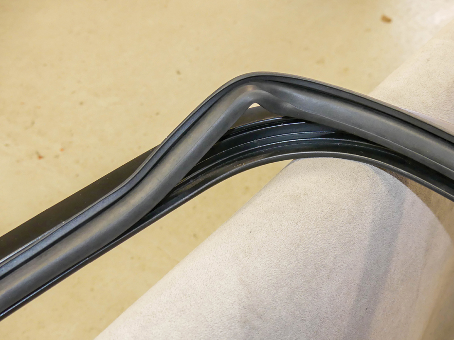 Find a sunroof leak and fix a headlining Land Rover Monthly