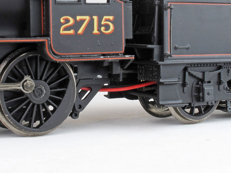 How to fit pickups to older model World Of Railways