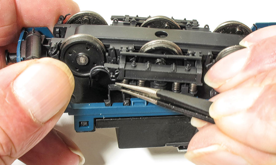 Detailing a Dapol Western