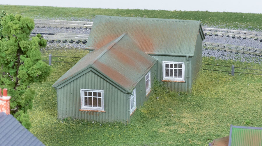 How to weather buildings and structures World Of Railways