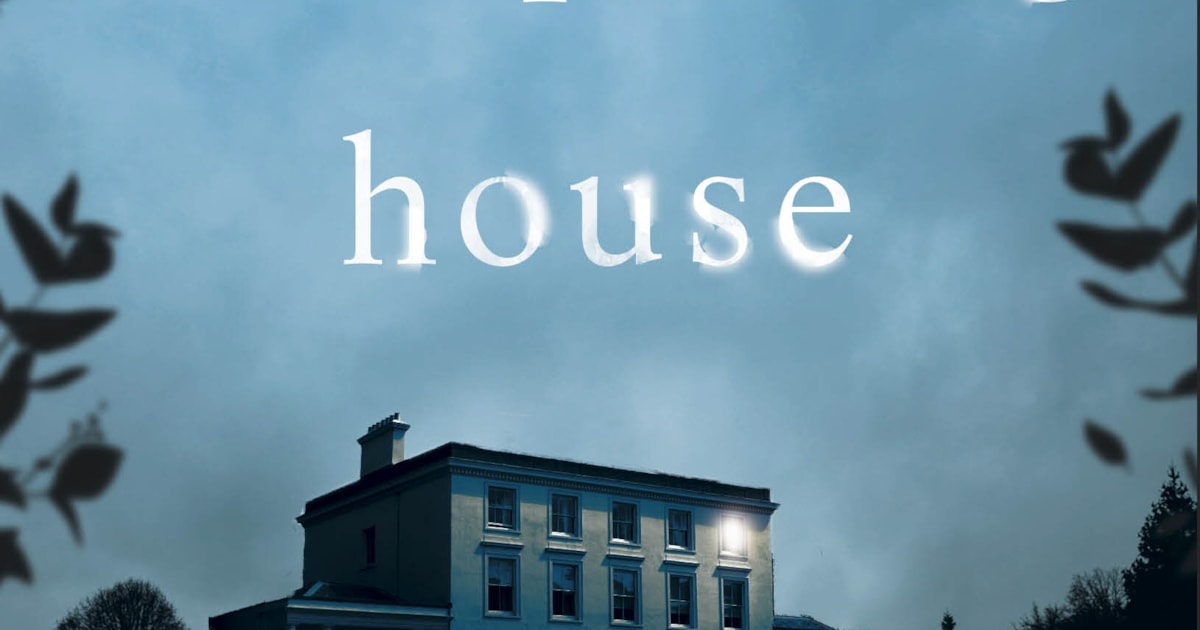 Walking home descriptionari image